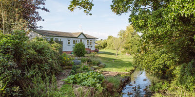 Willow Tree Farm, Hythe, Kent. Residential park homes for sale by the sea