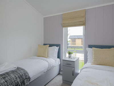 Kingston example of accessible guest bedroom