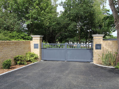 Ainmoor Grange Country Park entrance