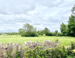 Poplar Farm Park surrounded by charming countryside