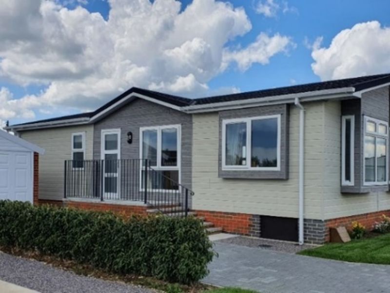 Blunsdon Abbey Park Park Homes for Sale