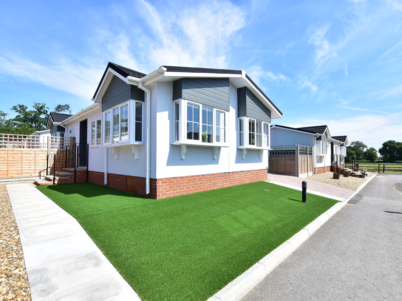 Loddon Court Farm Park Homes for Sale