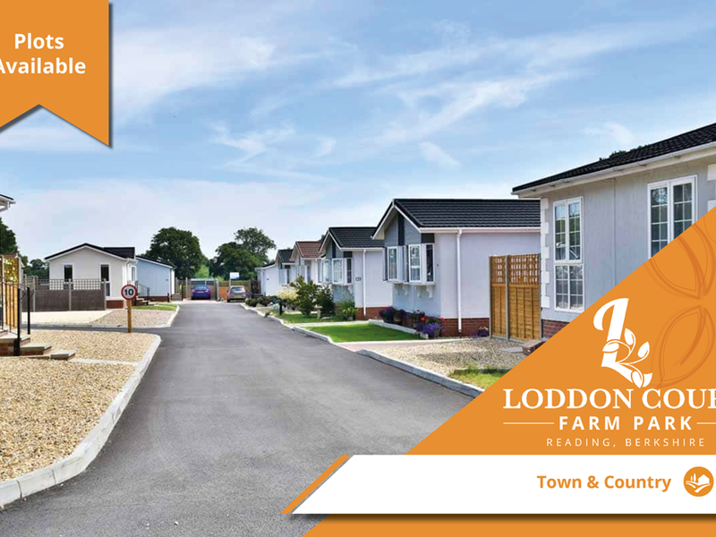 Loddon Court Farm Park Homes for Sale