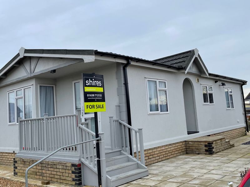 Rozel Court Park Homes for Sale