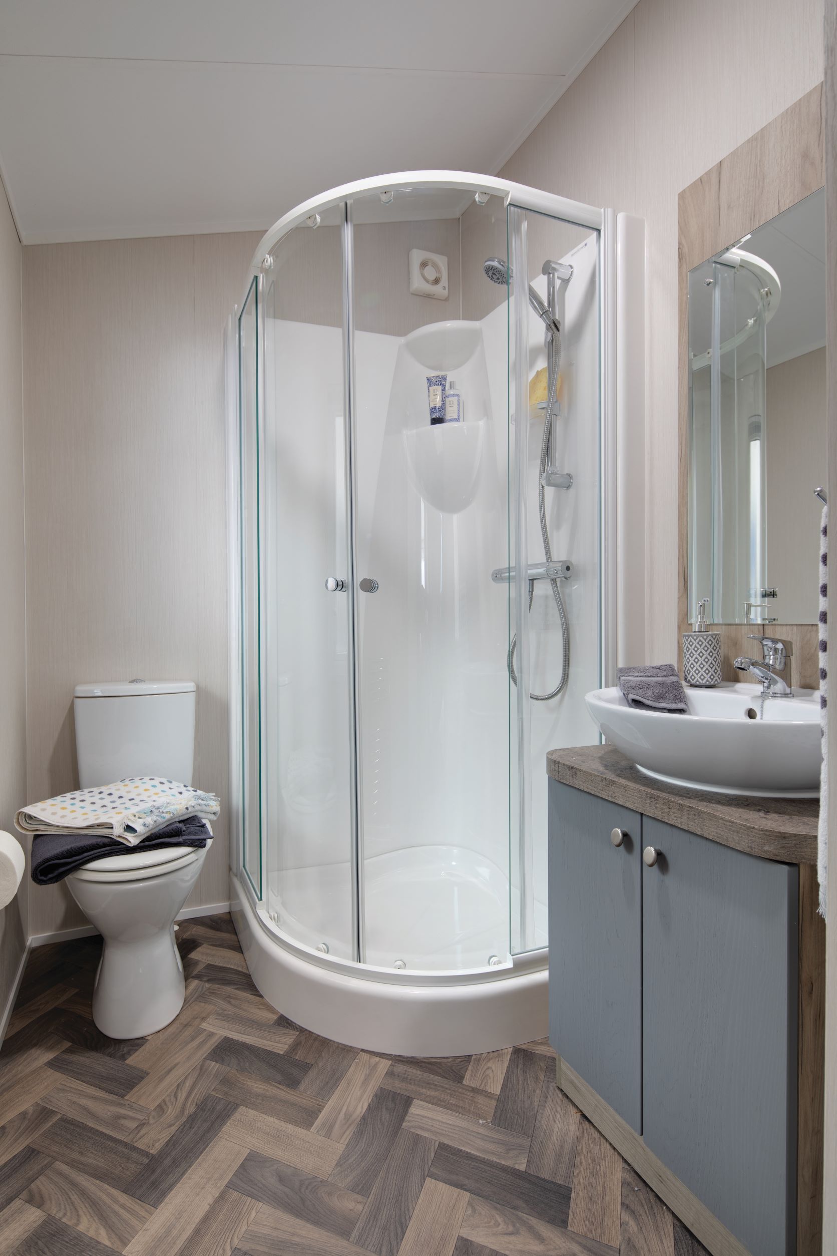 Luxurious Clearwater Lodge Seaton Estate