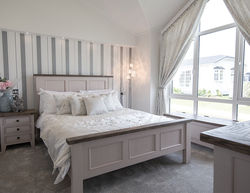 Stately Kensington - bedroom